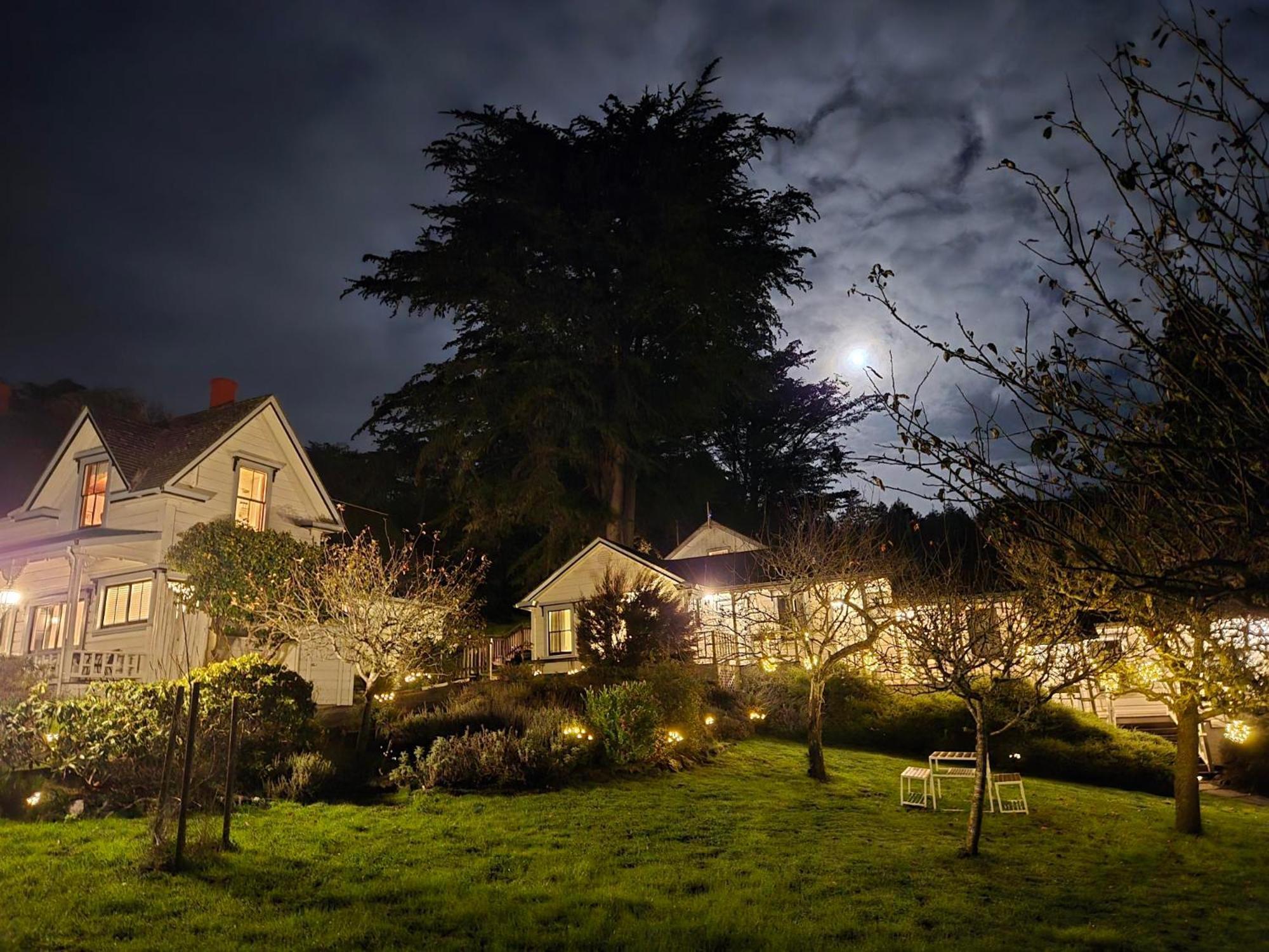 Little River Dennen'S Victorian Farmhouse מראה חיצוני תמונה